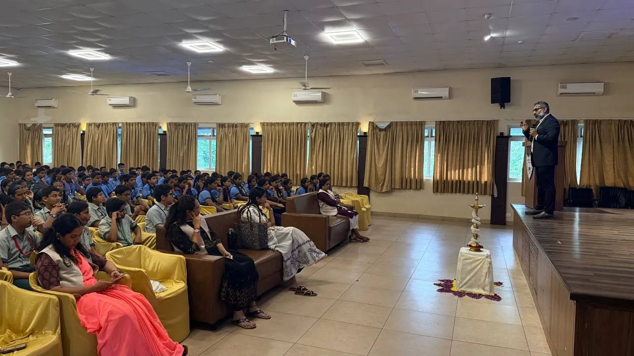 Interactive discussion on online threats at Avanteia Cyber Security Awareness Seminar Super School Complex Mapusa