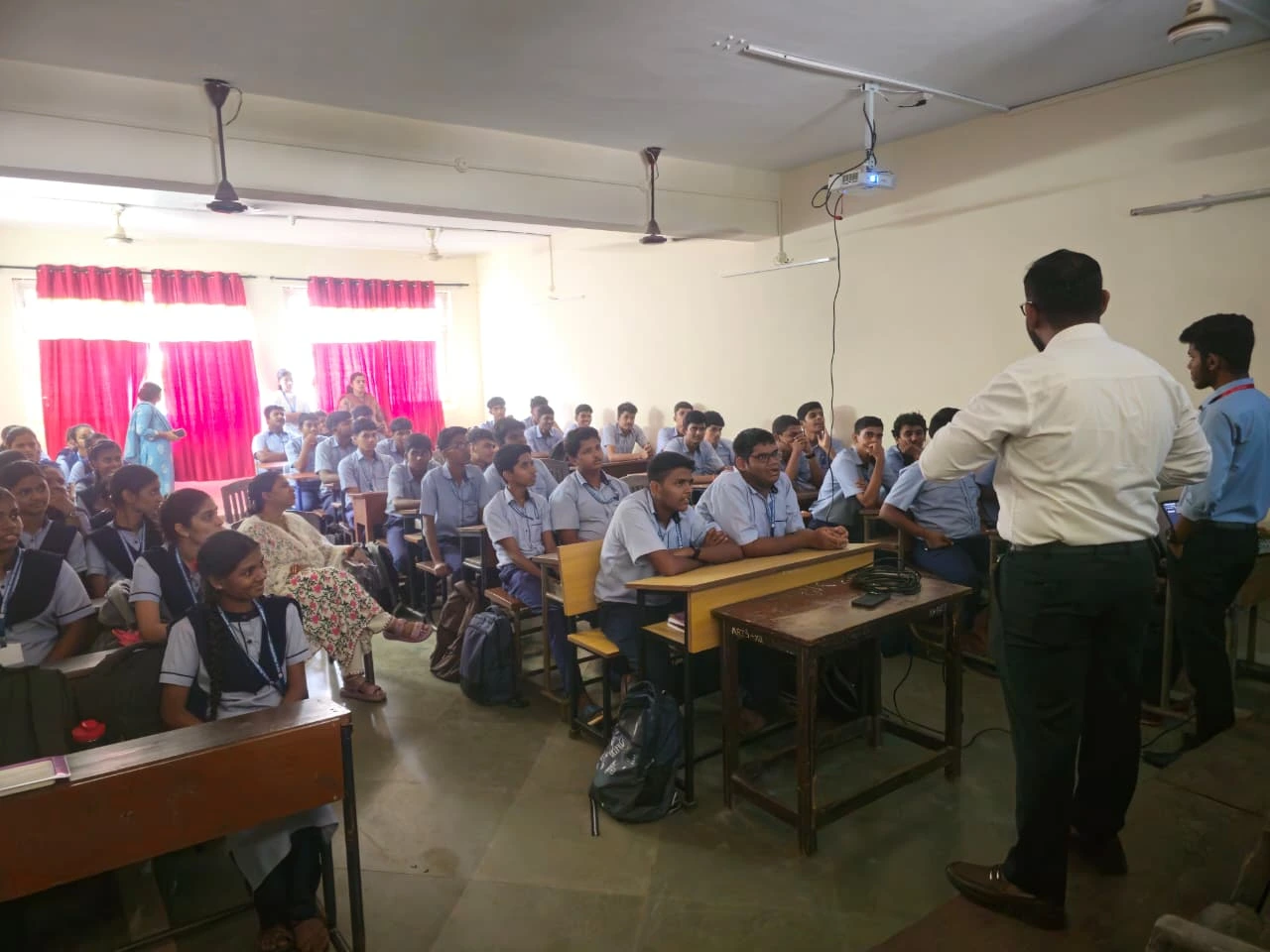 Practical network intrusion detection lab at Avanteia Ethical Hacking Workshop Vidya Prabodhini College of Commerce, Education, Computer & Management